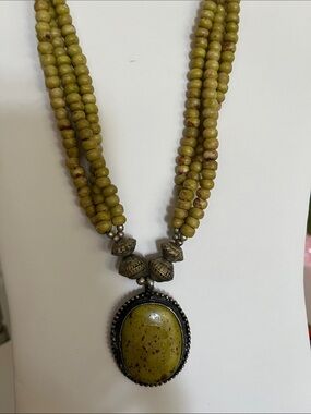 Handmade vintage Olive Green Beaded Necklace with Oval Pendant